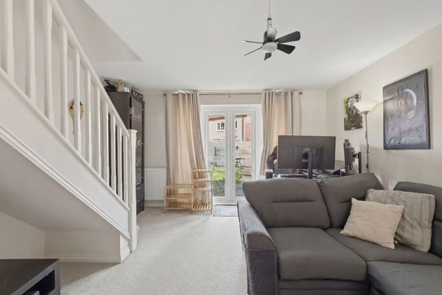 96 Lysaght Avenue, Newport photo 4