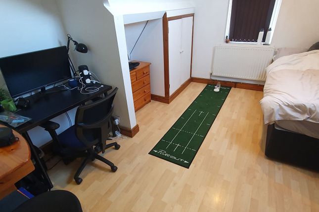 72a Richards Street, Cardiff photo 3