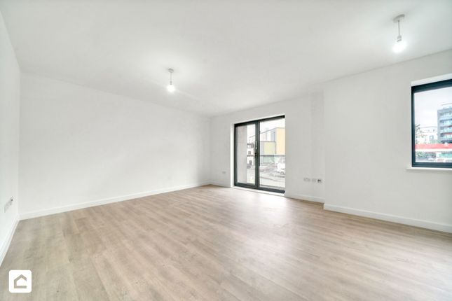 Flat B, 58 Stafford Road, Croydon photo 2