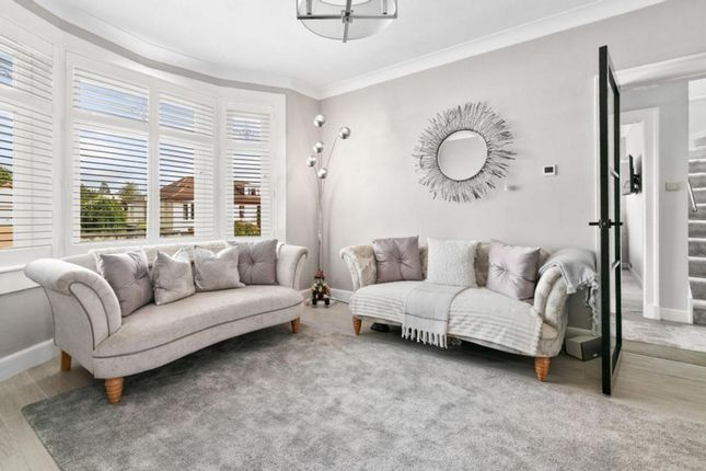 89 Crookston Drive, Paisley photo 3