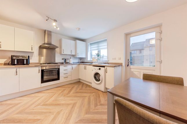 20, Jenkinson Crescent, Grantham photo 3