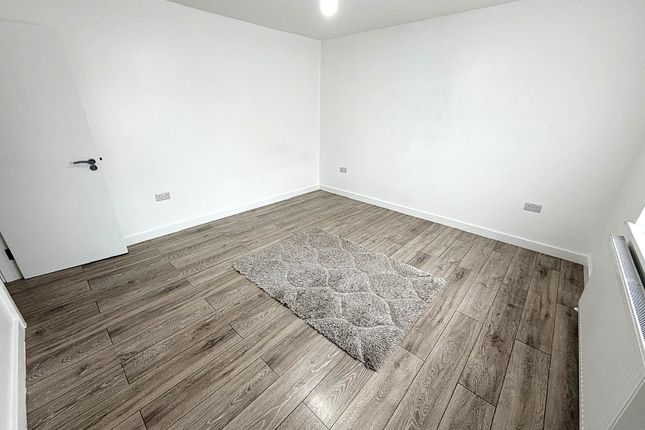 x, Brocket Way, Chigwell photo 4