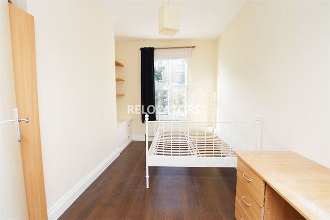 MO1, Cephas Street, London photo 3