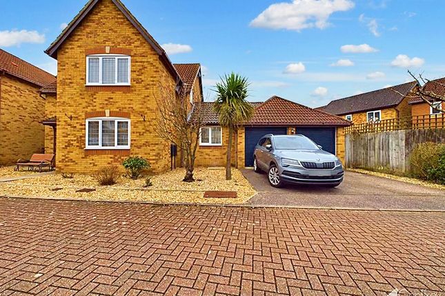 Thumbnail Property for sale in Gordian Way, Chells Manor, Stevenage