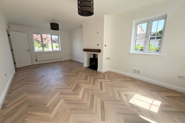34, Pathfinder Way, Huntingdon photo 4
