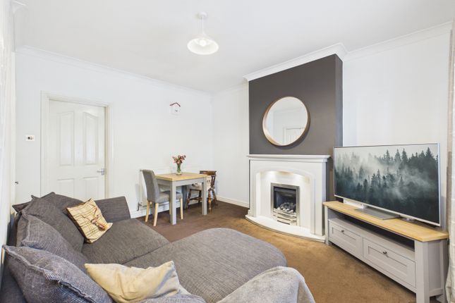 129, Netherton Lane, Wakefield photo 4