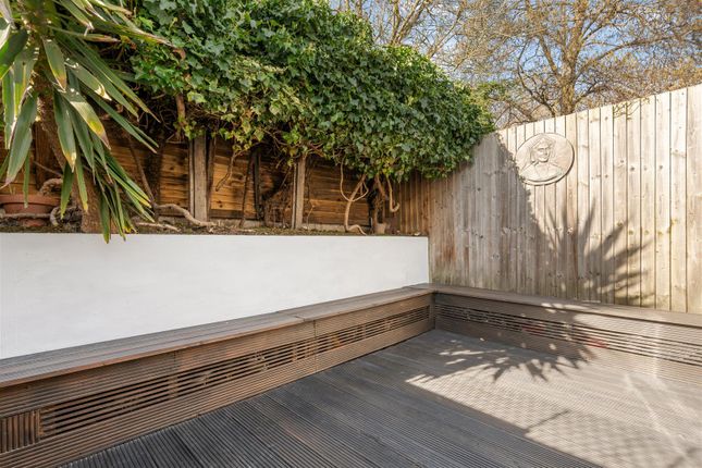 36, British Grove South, London photo 4