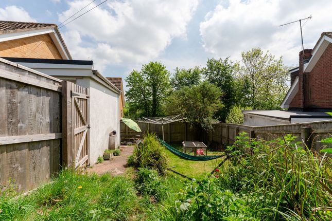 3 Chapel Downs Road, Crediton photo 4
