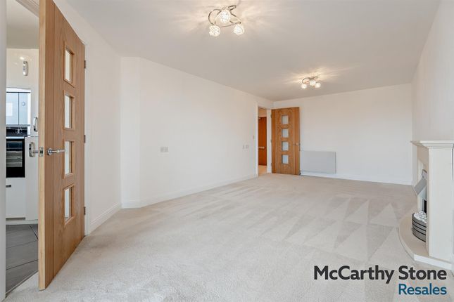 31 Neptune House, Heene Road, Worthing photo 4
