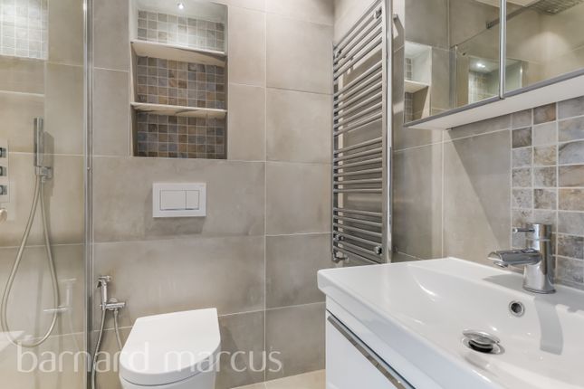 8, Brunel Close, HOUNSLOW photo 4
