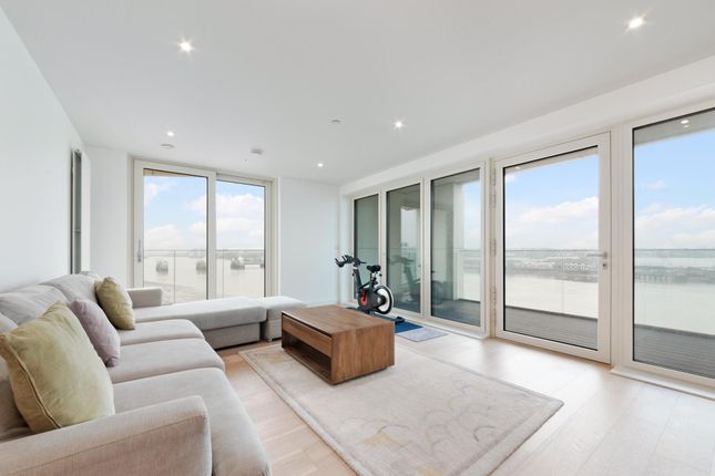 Thumbnail Flat for sale in Carrick House, Royal Wharf, London