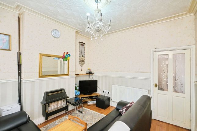 13, Roderick Road, West Midlands photo 3