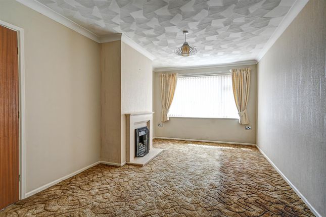 20, Cedar Close, Great Yarmouth photo 4