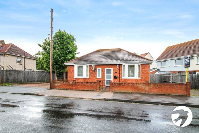 Bungalow to rent in Kitchener Avenue, Gravesend, Kent