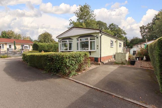 2-bed caravan on 80 Beech Park, Chesham Road, Tring, £175,000