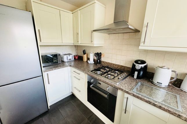 Town house for sale in Kerswell Drive, Monkspath, Solihull
