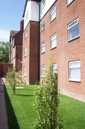 Thumbnail Flat to rent in 8A Sandhurst Road, Leicester