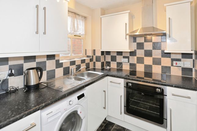 4, Dorchester Court, Westwood Road, Southampton photo 5