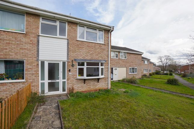Thumbnail Terraced house for sale in Gifford Walk, Stratford-Upon-Avon