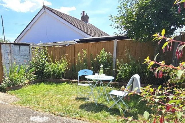 6 Cecil Road, Dereham photo 5