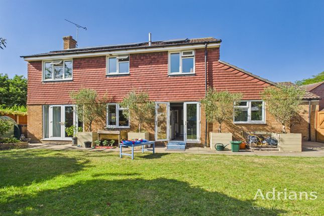 33, Trotwood Close, Chelmsford photo 4