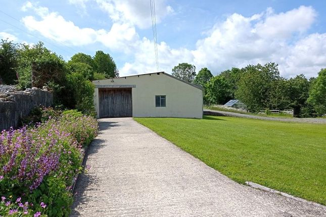 Large Garage Unit