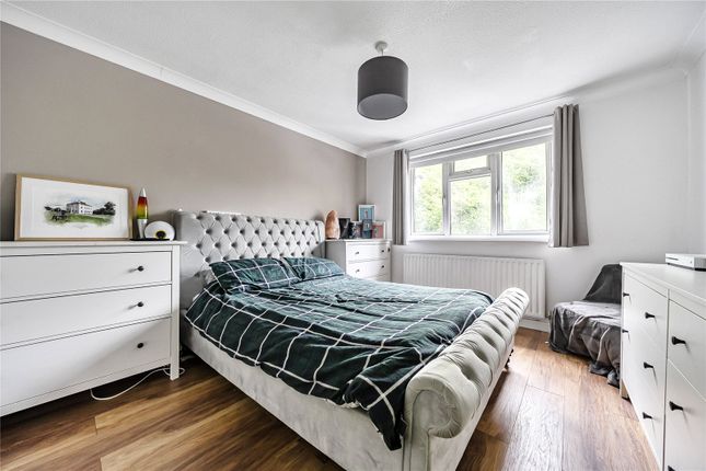 16, Roundway, Westerham photo 4
