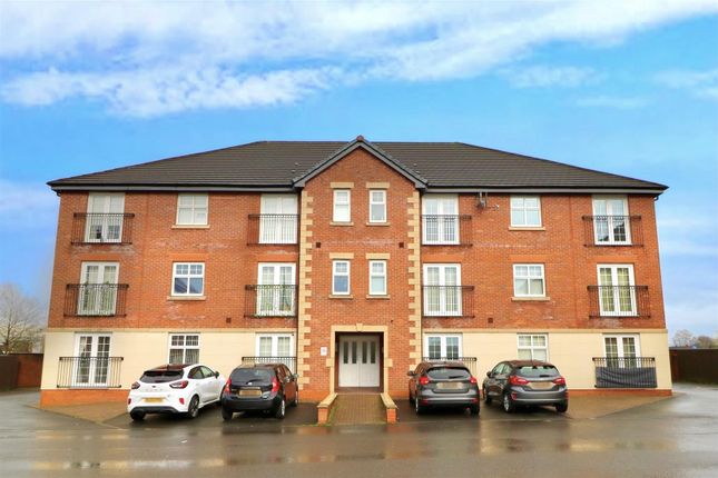 Thumbnail Flat to rent in Piele Road, Haydock, St. Helens