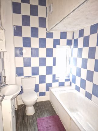 403, High Road, Harrow photo 4