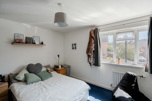 9 Sanders Close, BRISTOL photo 4