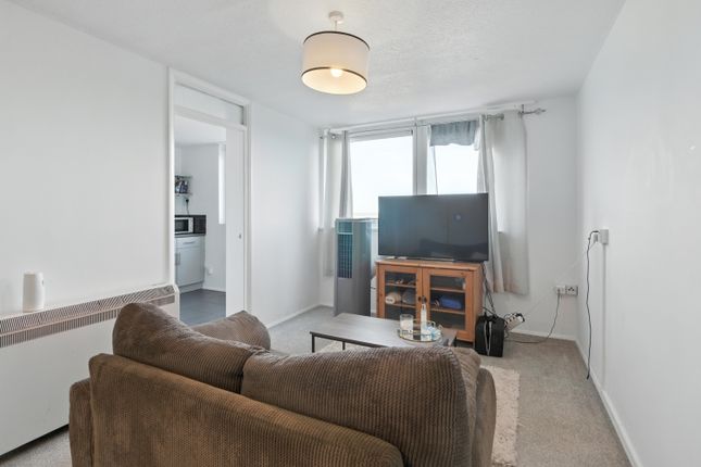 29 Hollingbourne Tower, Westwell Close, Orpington photo 2