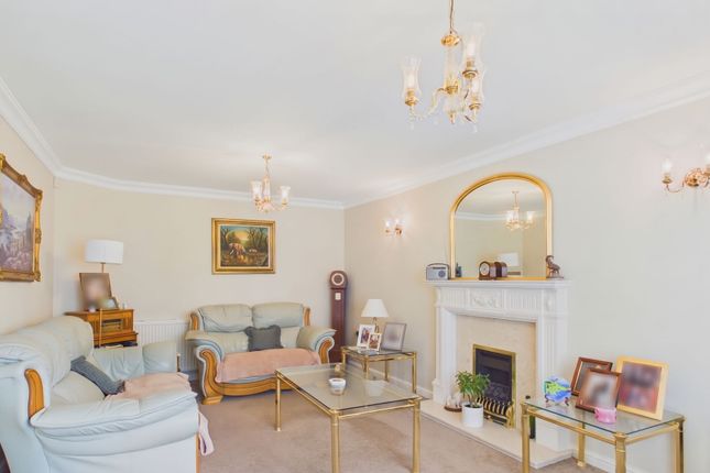 19 Cambridge Meadows, Newark photo 3