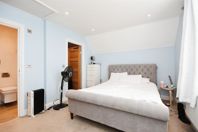 Flat for sale in Ongar Road, Brentwood