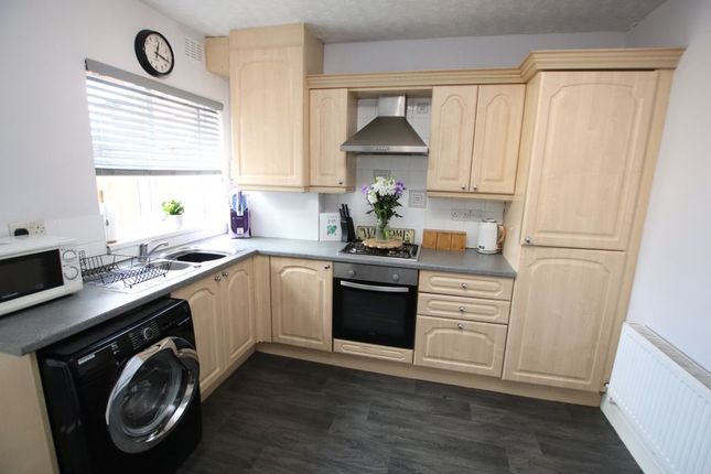 20, Helene Grove, Grimsby photo 4
