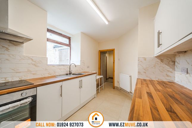 177 Rawthorpe Lane, Huddersfield photo 4