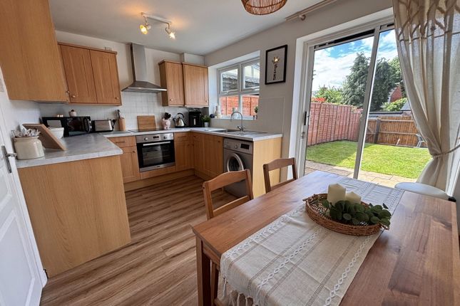 15, Bramble Walk, Swadlincote photo 4
