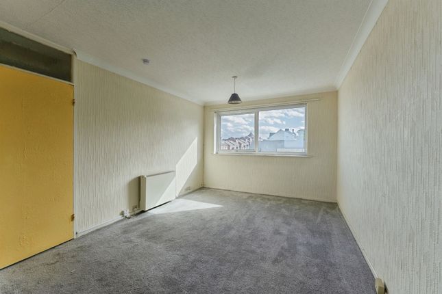 Flat 7, Rowson Court, Pickering Road, Wallasey photo 3