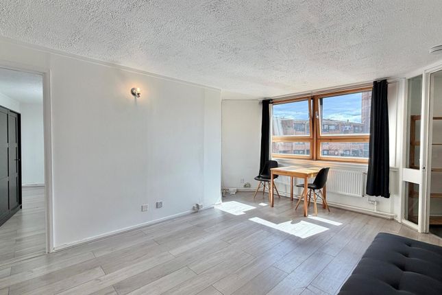 16, Upper Berenger Walk, Worlds End photo 2
