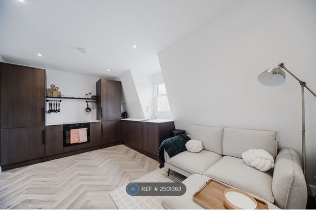 Thumbnail Flat to rent in London, London