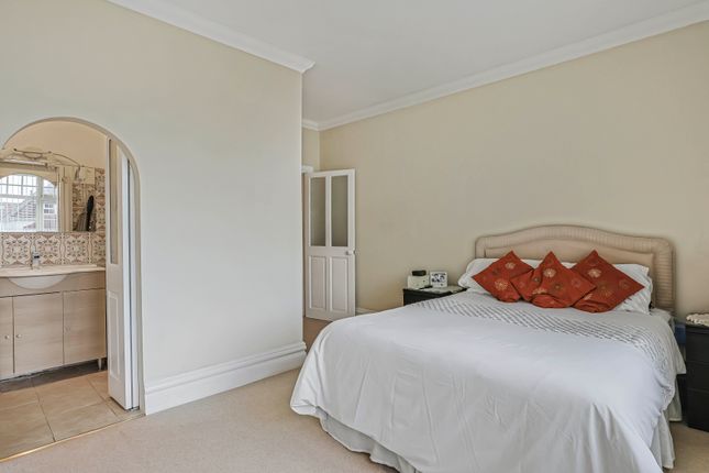 6, Burtley Road, Bournemouth photo 4