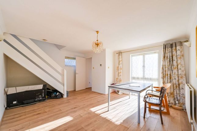 3-bed semi-detached on Wilde Place, London, N13, Palmers Green, £525,000