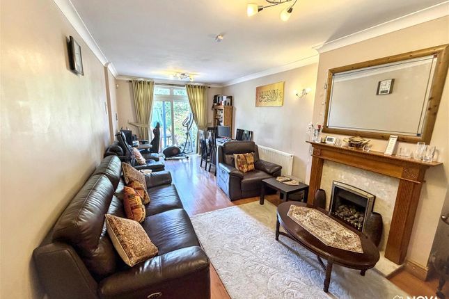 19, High Mead, Luton photo 4