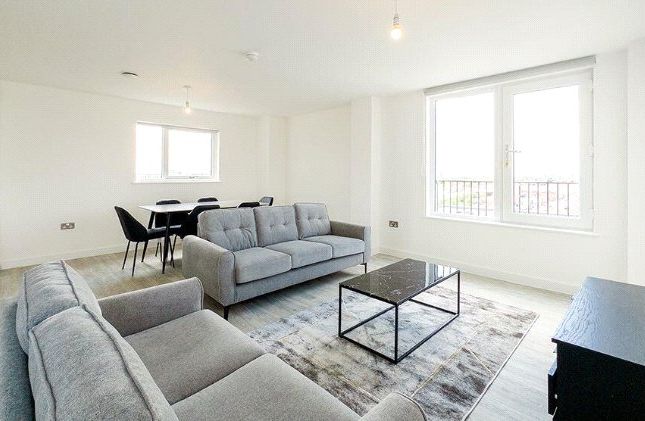 38, Cropley Street, London photo 2