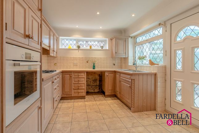 4 Martin Fields, Burnley photo 3