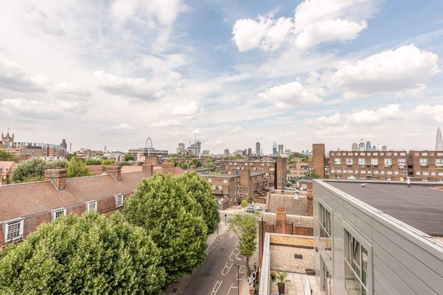 Flat to rent in Palm House, Vauxhall, London