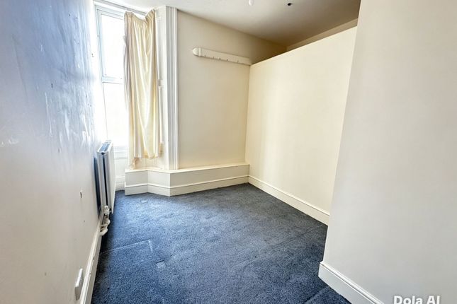 13 Devon Court 18 - 20, Teignmouth Hill, Dawlish photo 5