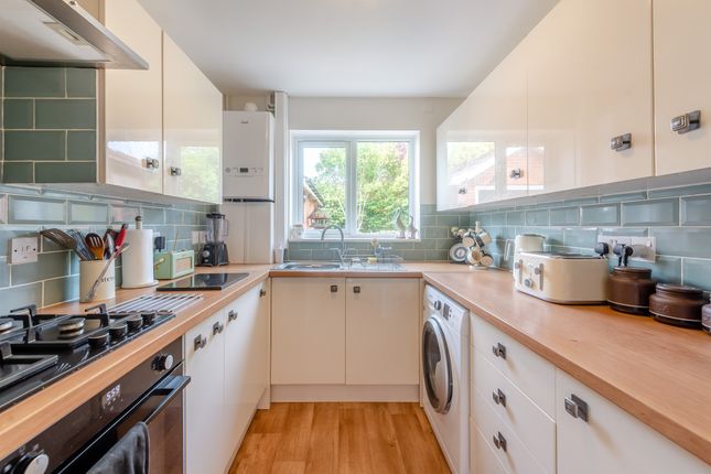 1, Walnut Close, Oakham photo 3