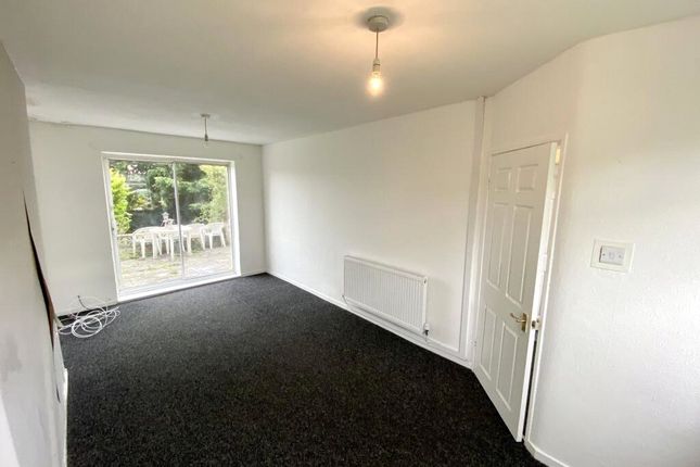 41, Finchale Crescent, Durham photo 2