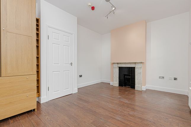 11, Sunninghill Road, London photo 4