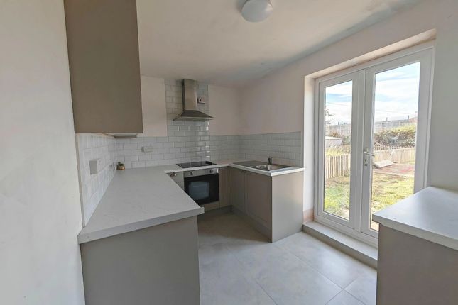 62 Inverness Road, Jarrow photo 3